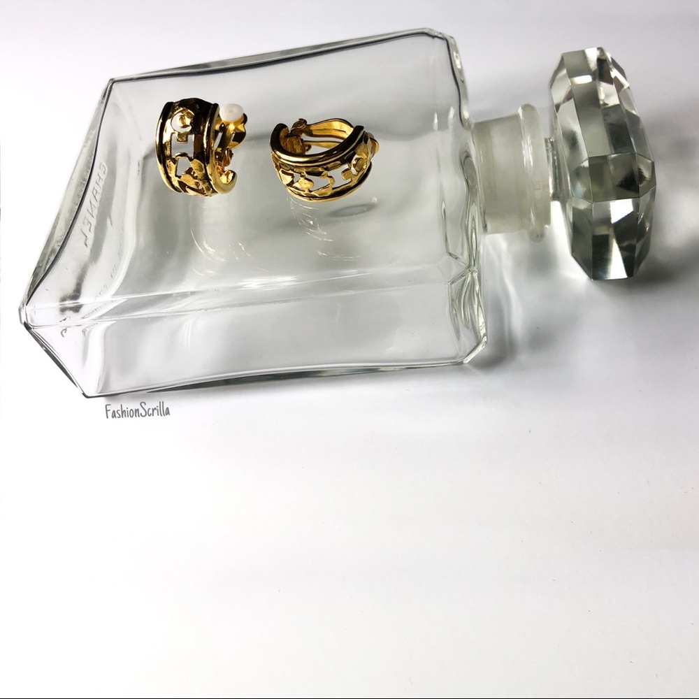 Chanel Vintage Gold Cut Out Logo Hoop Clip On Earrings - Picture 4 of 14
